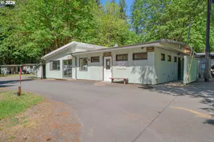 55636 McKenzie River Dr, Blue River, OR 97413 - Photo 24