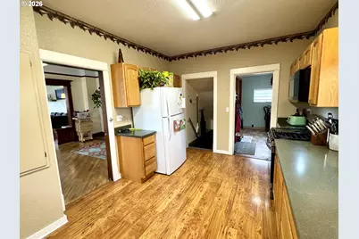 1704 Broadway St, Baker City, OR 97814 - Photo 8