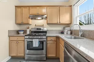 5851 NE 16th Ave, Portland, OR 97211 - Photo 12