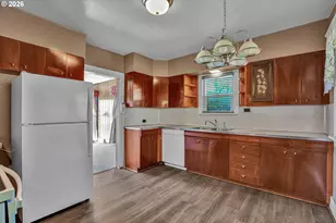 27100 NE Bell Rd, Newberg, OR 97132 - Photo 8
