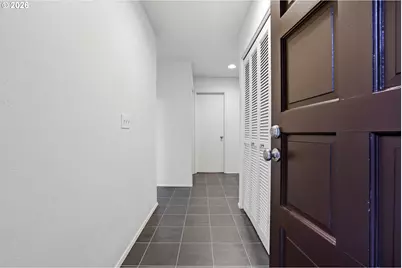 285 Cervantes, Lake Oswego, OR 97035 - Photo 4