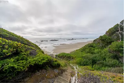 10350 NW Pacific Coast Hwy, Seal Rock, OR 97376 - Photo 34