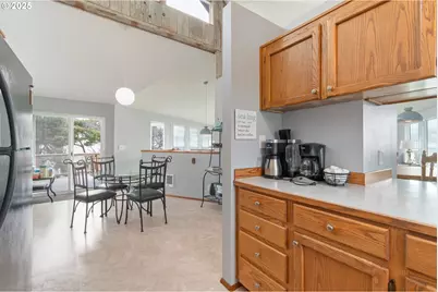 10350 NW Pacific Coast Hwy, Seal Rock, OR 97376 - Photo 12