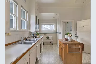 409 3rd St, Oregon City, OR 97045 - Photo 20