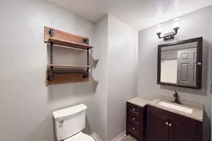 140 W 13th St, Lafayette, OR 97127 - Photo 6
