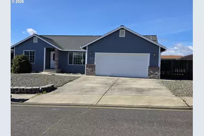182 Woodduck St, Winston, OR 97496 - Photo 2