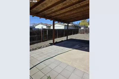 182 Woodduck St, Winston, OR 97496 - Photo 4