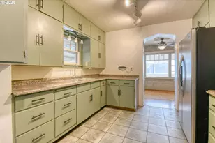 261 SW 2nd St, Pilot Rock, OR 97868 - Photo 12