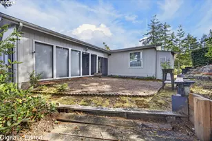 618 38th Pl, Florence, OR 97439 - Photo 22