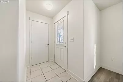 9837 NE Irving St #302, Portland, OR 97220 - Photo 4