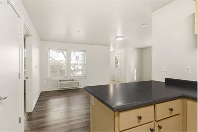 9837 NE Irving St #302, Portland, OR 97220 - Photo 16