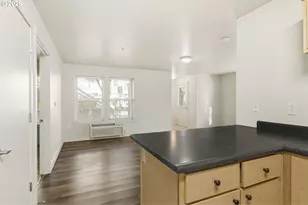 9837 NE Irving St, Portland, OR 97220 - Photo 16