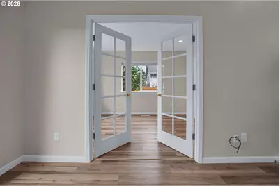 811 NW Meadows Dr, McMinnville, OR 97128 - Photo 16