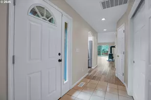 811 NW Meadows Dr, McMinnville, OR 97128 - Photo 6