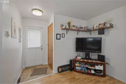 623 W 18th Ave, Eugene, OR 97402 - Photo 4