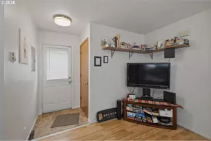 623 W 18th Ave, Eugene, OR 97402 - Photo 4