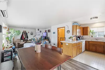 623 W 18th Ave, Eugene, OR 97402 - Photo 32