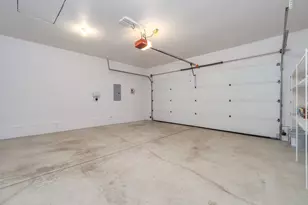 18283 SW Jann Dr, Beaverton, OR 97003 - Photo 46