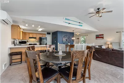 1218 Lincoln St, Hood River, OR 97031 - Photo 4