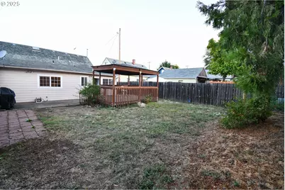 1731 SE Hamilton St, Roseburg, OR 97470 - Photo 22