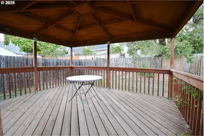 1731 SE Hamilton St, Roseburg, OR 97470 - Photo 20