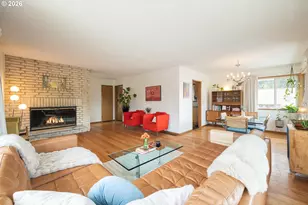 901 NE 153rd Ave, Portland, OR 97230 - Photo 8