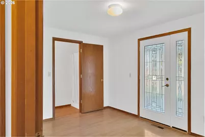 210 S Meredith Dr, Newberg, OR 97132 - Photo 14