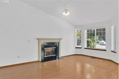 210 S Meredith Dr, Newberg, OR 97132 - Photo 10