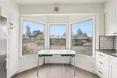 600 E 38th St, Vancouver, WA 98663 - Photo 10