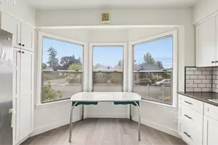 600 E 38th St, Vancouver, WA 98663 - Photo 10