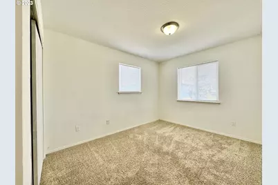 8421 SE Insley St, Portland, OR 97266 - Photo 20