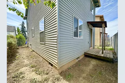 8421 SE Insley St, Portland, OR 97266 - Photo 38