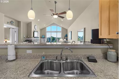 1000 N Holladay Dr #402, Seaside, OR 97138 - Photo 16