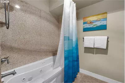 1000 N Holladay Dr #402, Seaside, OR 97138 - Photo 24