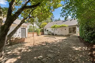 9743 NE Mason St, Portland, OR 97220 - Photo 38