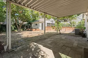 9743 NE Mason St, Portland, OR 97220 - Photo 36