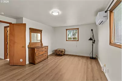 29334 Meadowview Rd, Junction City, OR 97448 - Photo 20