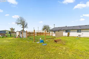 29334 Meadowview Rd, Junction City, OR 97448 - Photo 28