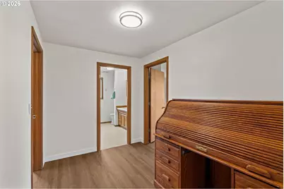 29334 Meadowview Rd, Junction City, OR 97448 - Photo 18