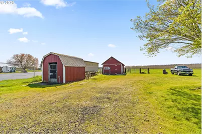 29334 Meadowview Rd, Junction City, OR 97448 - Photo 32