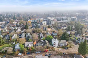 4372 N Gantenbein Ave, Portland, OR 97217 - Photo 20