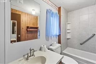 810 Acadia Ave, Garibaldi, OR 97118 - Photo 22