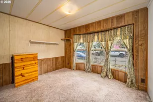 5254 Forsythia Dr, Springfield, OR 97478 - Photo 8