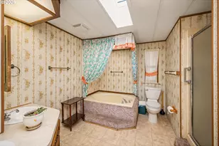 5254 Forsythia Dr, Springfield, OR 97478 - Photo 10