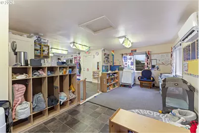 2125 Coburg Rd, Eugene, OR 97401 - Photo 12