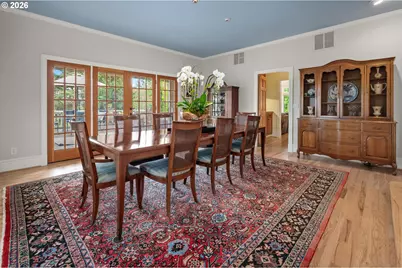 10007 NW Thompson Rd, Portland, OR 97229 - Photo 8