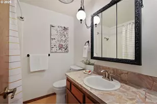 305 SE 84th Ave, Portland, OR 97216 - Photo 20