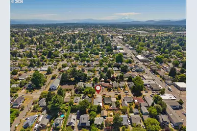 305 SE 84th Ave, Portland, OR 97216 - Photo 28