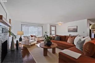 305 SE 84th Ave, Portland, OR 97216 - Photo 6