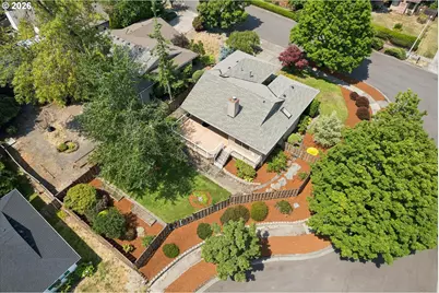 12840 SW Barberry Dr, Beaverton, OR 97008 - Photo 40